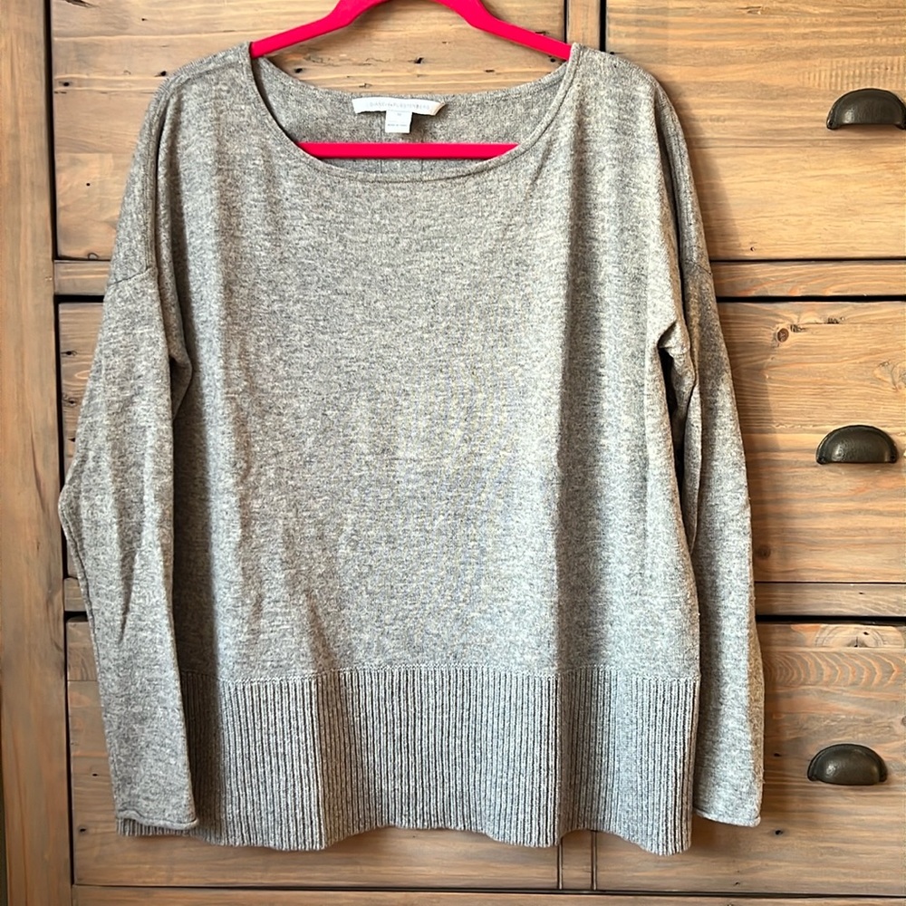 EUC Diane Von Furstenberg sweater sz M